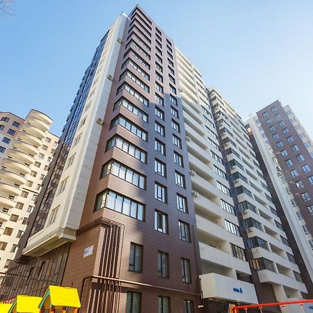 Double Skyhouse Exclusive Apartments Кишинёв Экстерьер фото