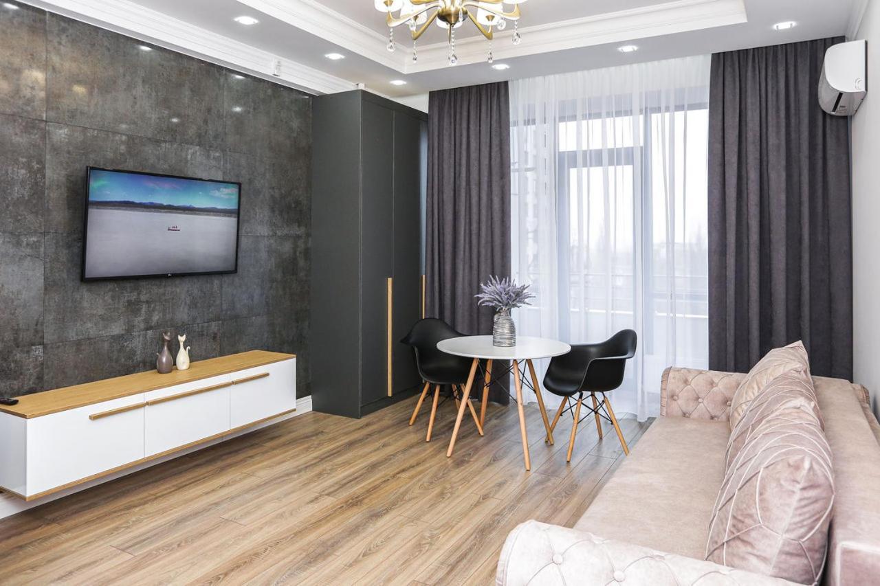Double Skyhouse Exclusive Apartments Кишинёв Экстерьер фото