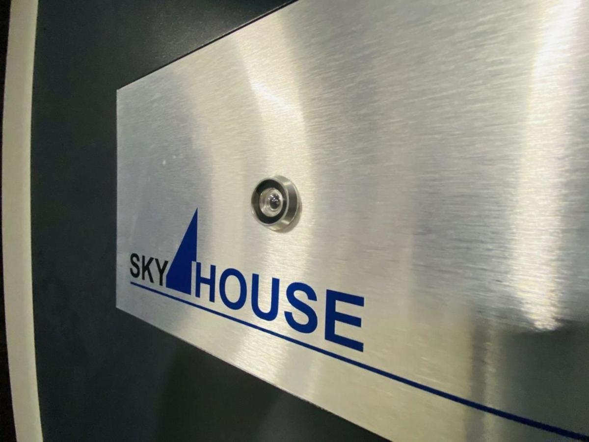Double Skyhouse Exclusive Apartments Кишинёв Экстерьер фото