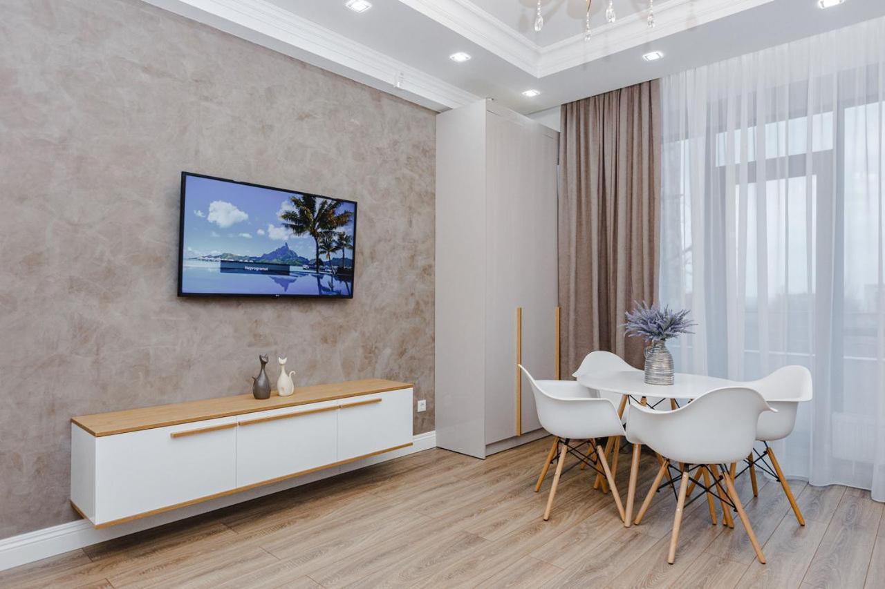 Double Skyhouse Exclusive Apartments Кишинёв Экстерьер фото