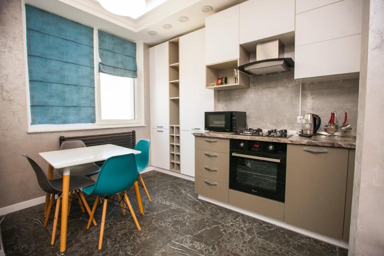 Double Skyhouse Exclusive Apartments Кишинёв Экстерьер фото