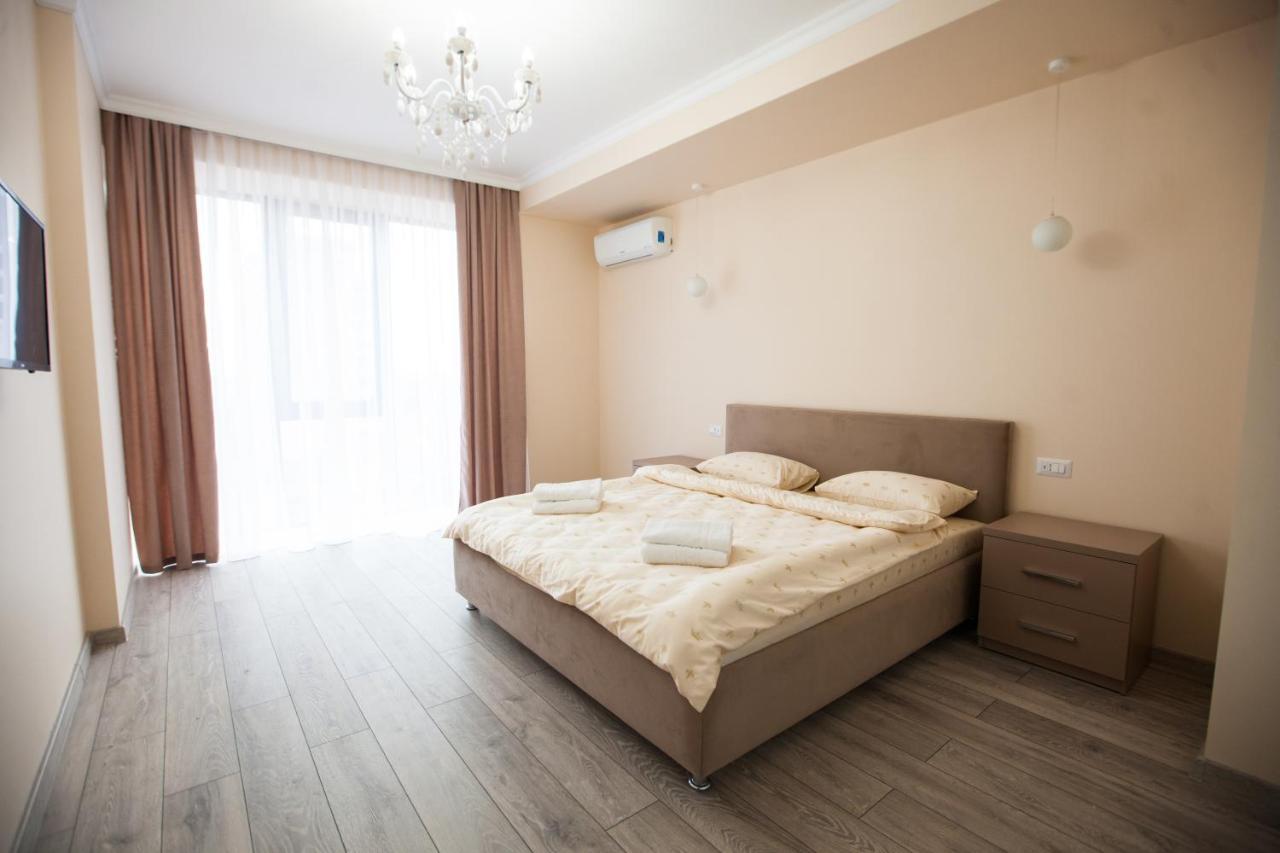 Double Skyhouse Exclusive Apartments Кишинёв Экстерьер фото