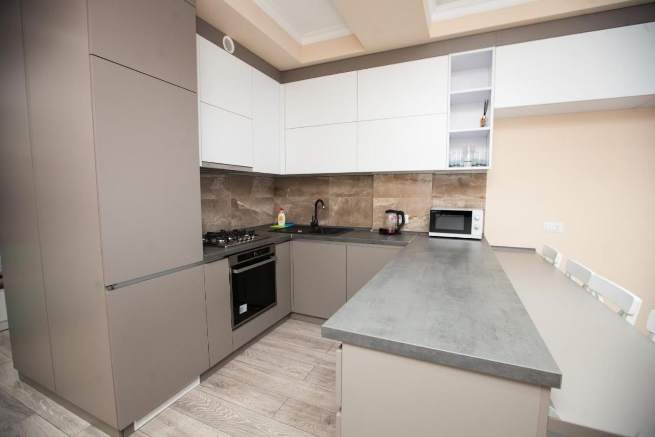 Double Skyhouse Exclusive Apartments Кишинёв Экстерьер фото