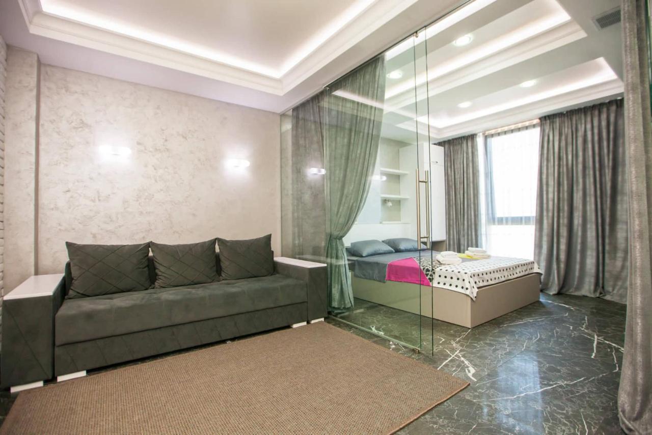 Double Skyhouse Exclusive Apartments Кишинёв Экстерьер фото