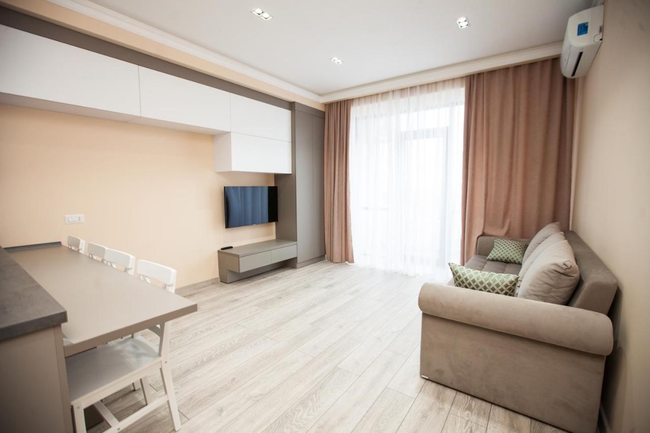 Double Skyhouse Exclusive Apartments Кишинёв Экстерьер фото