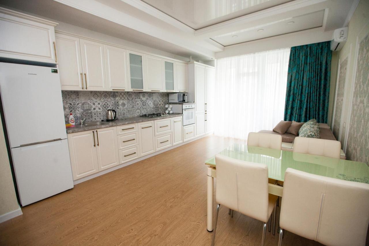 Double Skyhouse Exclusive Apartments Кишинёв Экстерьер фото