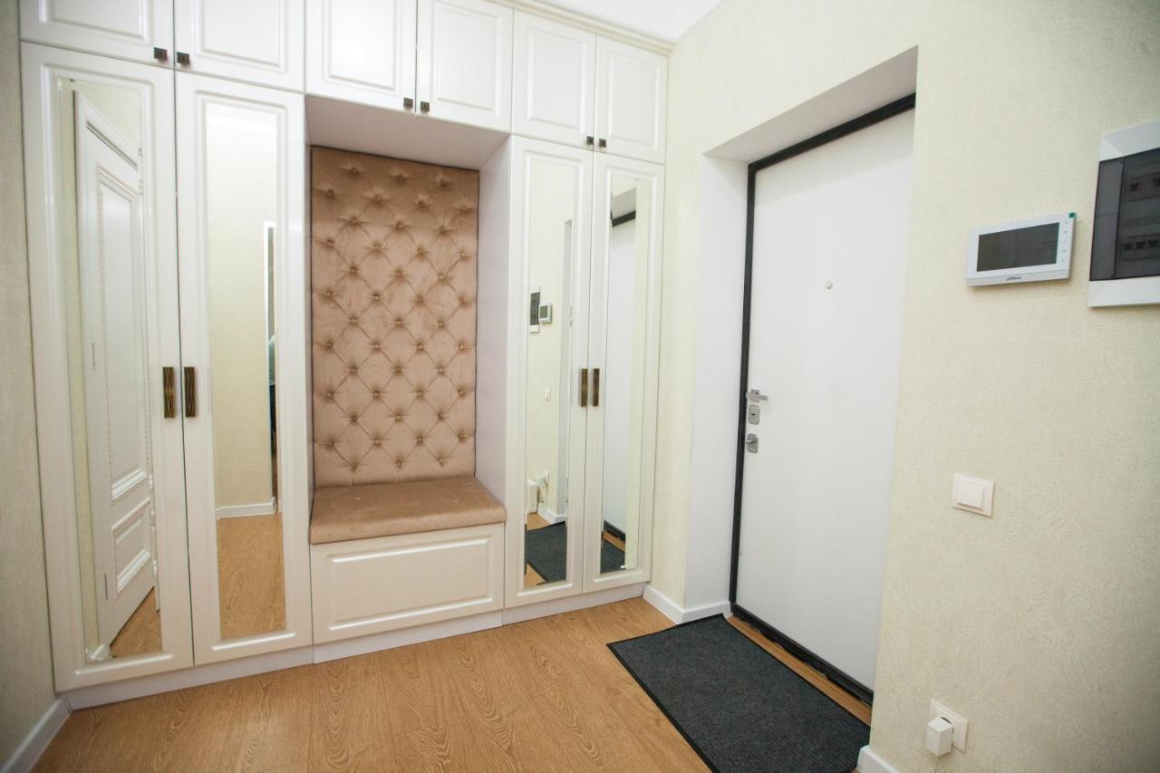 Double Skyhouse Exclusive Apartments Кишинёв Экстерьер фото