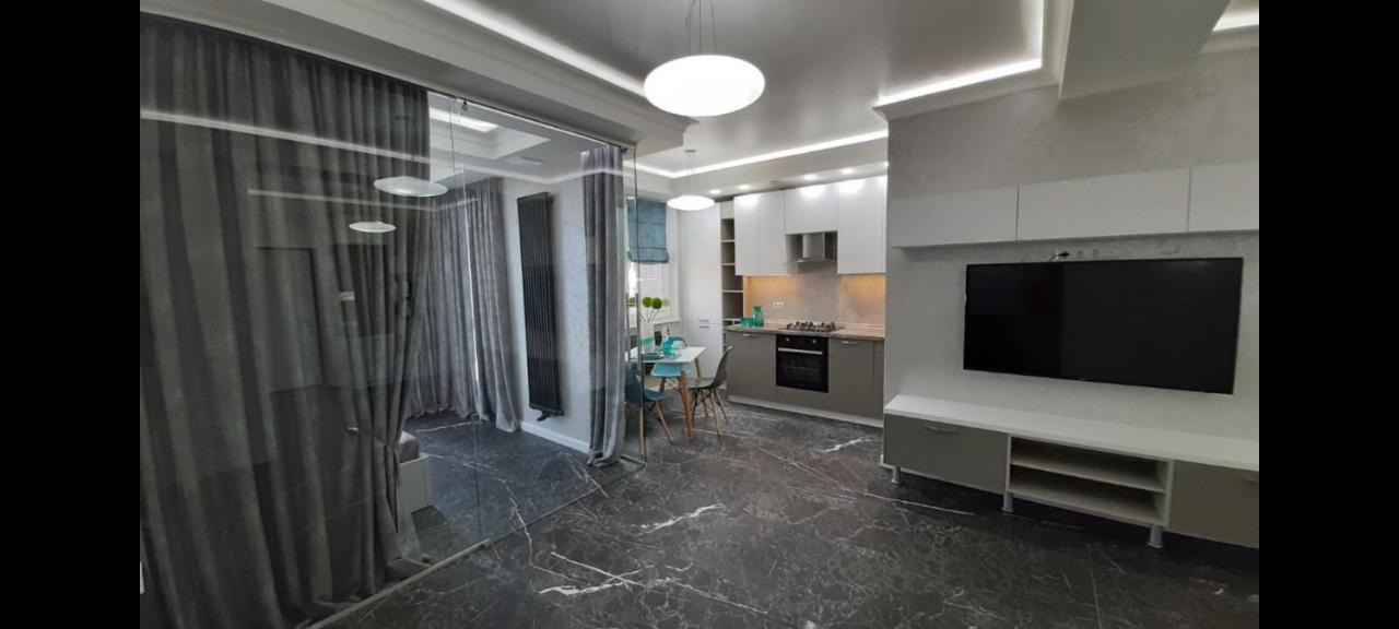 Double Skyhouse Exclusive Apartments Кишинёв Экстерьер фото
